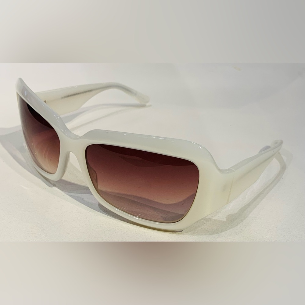 New Women’s Oliver Peoples Sunglasses - Picture 10 of 10